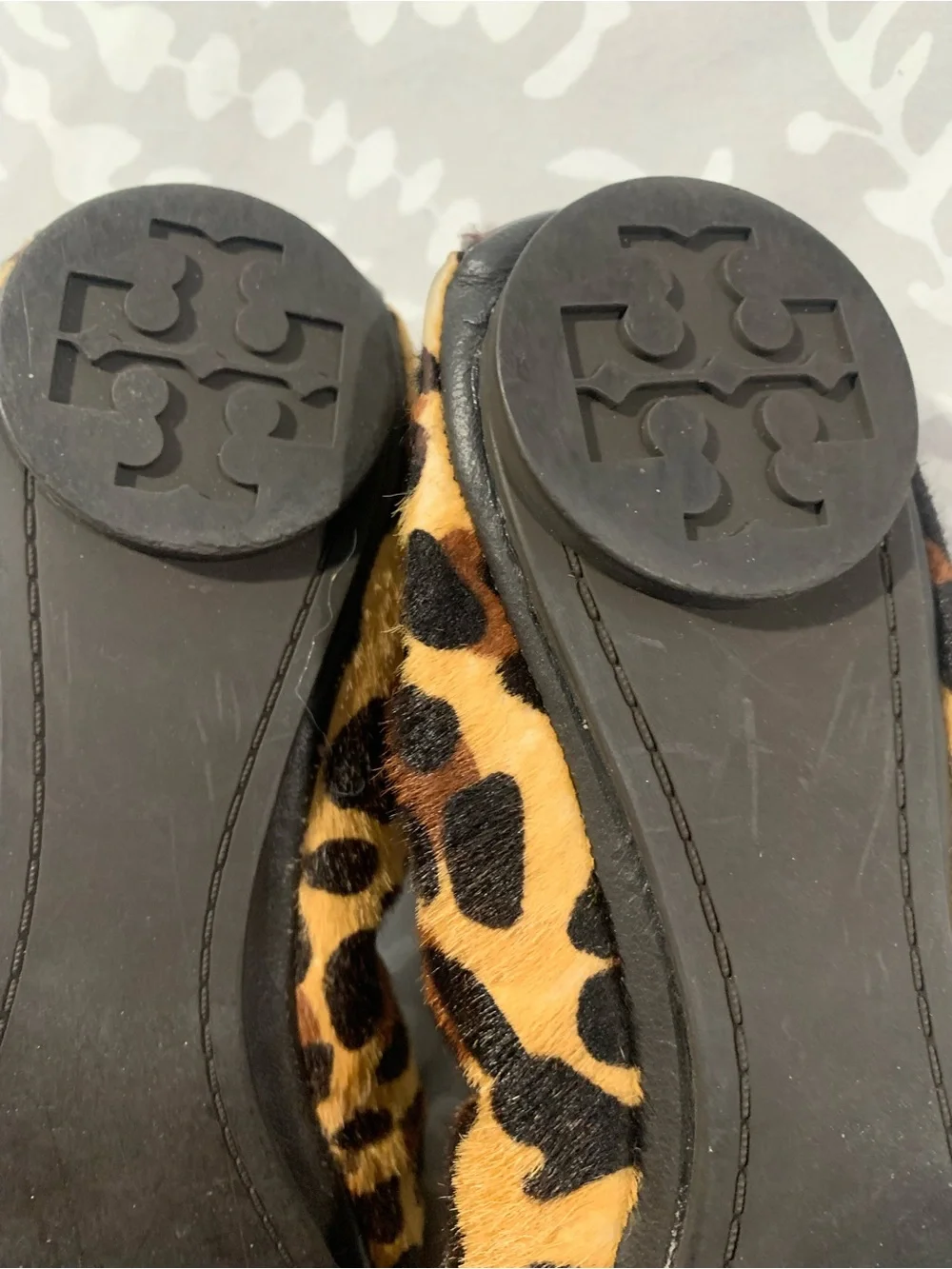 Tory Burch Leopard Print Ballet Flats - Black & Tan